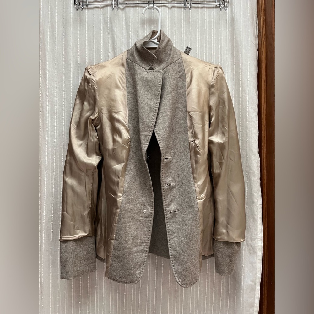 Moschino Beige Blazer with Floral Embroidery size 8 - Picture 2 of 11